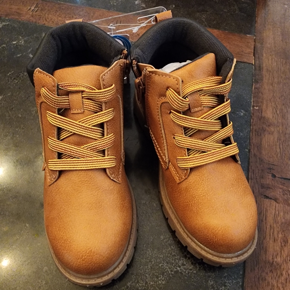 NWT Boy's Tan Boots